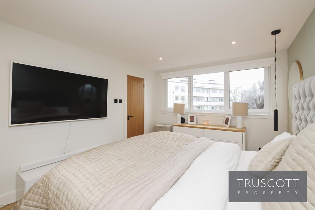 Double Bedroom 1