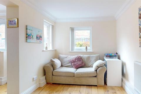 12 Calvert Drive, Basildon, SS13 1TB