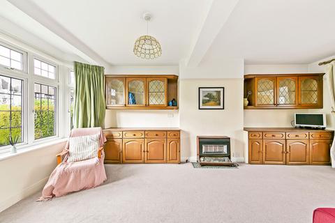 46 Cardinal Avenue, Kingston Upon Thames, KT2 5SB