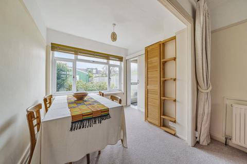 46 Cardinal Avenue, Kingston Upon Thames, KT2 5SB