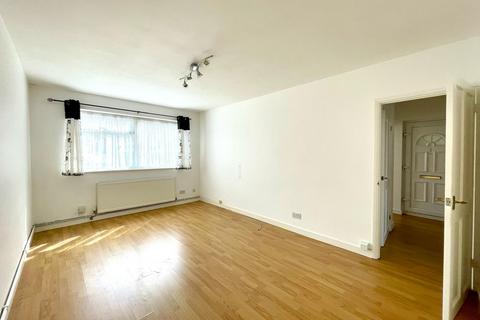 2 bedroom apartment to rent, Grove Road, Sutton, SM1