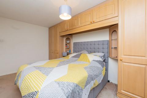 5 Dyrham Close, Kingswood, Bristol, BS15 4JE