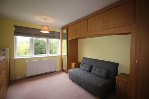 2 bedroom apartment to rent, Ray Park Avenue, Maidenhead