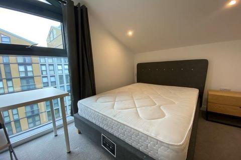 2 bedroom flat to rent, Arden Gate, 21 William Street, Birmingham, B15