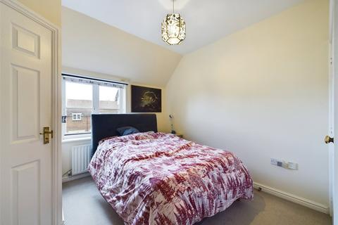 2 bedroom end of terrace house for sale, Kingfisher Court, Cheltenham, Gloucestershire, GL51