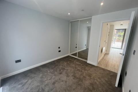 2 bedroom townhouse to rent, Botanica, Chester Road, Manchester, M15