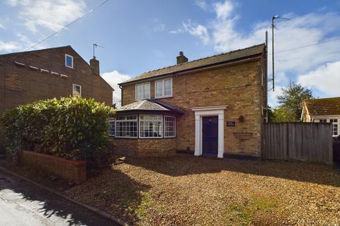 2 bedroom detached house for sale, Rooks Street, Cottenham