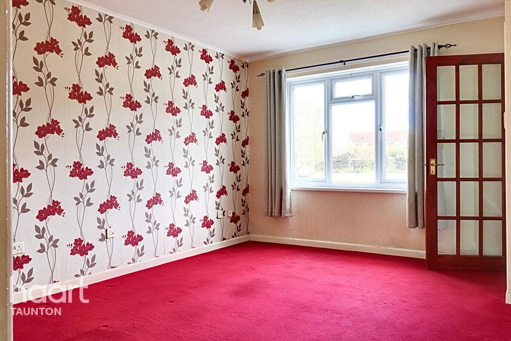 Lisieux Way, Taunton 2 bed terraced house for sale £190,000