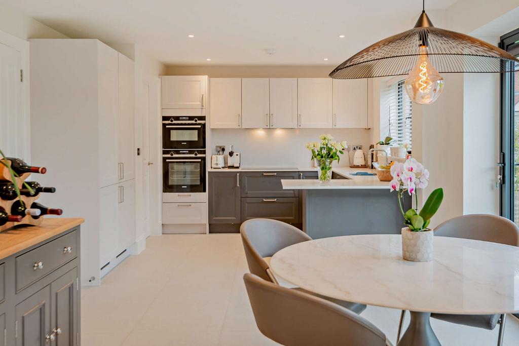 Kitchen/Breakfast