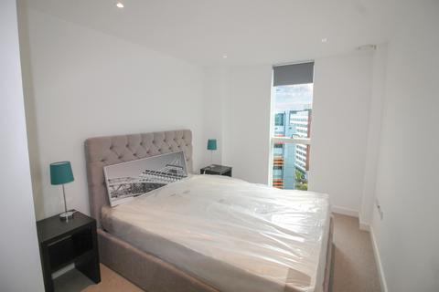 1 bedroom apartment to rent, Pinnacle Apartments, Saffron Square, Croydon CR0