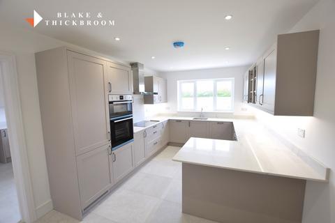 3 bedroom detached bungalow for sale, The Meadows, Little Clacton