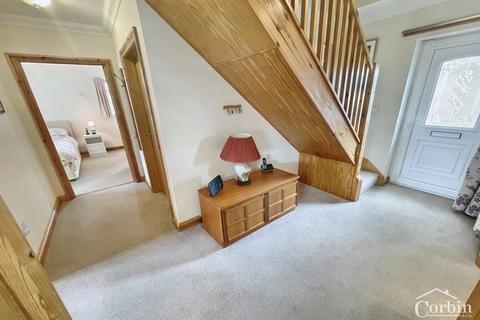 4 bedroom chalet for sale, King John Avenue, Bournemouth, Dorset
