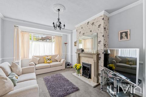 24 Annsworthy Crescent, London, SE25 6TF