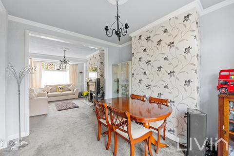 24 Annsworthy Crescent, London, SE25 6TF