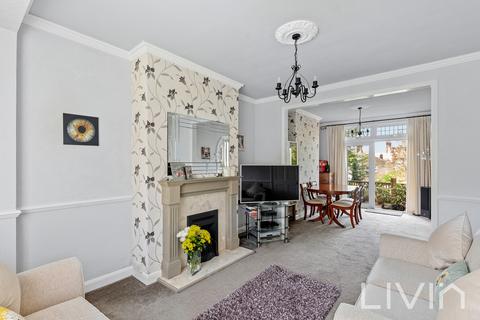 24 Annsworthy Crescent, London, SE25 6TF