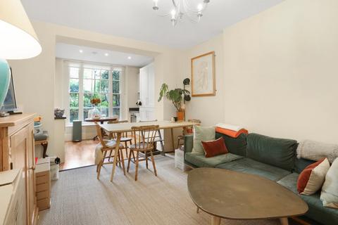 2 bedroom apartment to rent, Royal Crescent, Holland Park W11