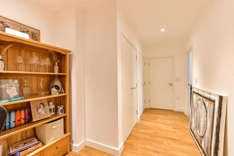 2 bedroom ground floor flat for sale, Safflower Lane, Harold Wood, Essex