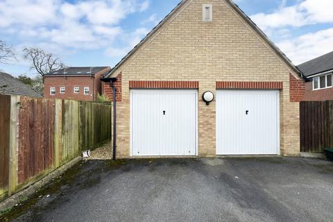 3 bedroom terraced house for sale, Coppice Pale, Chineham, Basingstoke, Hampshire, RG24