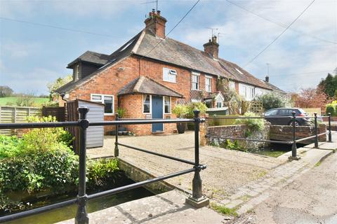 3 bedroom end of terrace house for sale, Water Street, Thatcham RG18