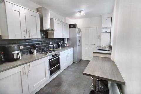 2 bedroom ground floor flat for sale, Whitefield Terrace, Heaton, Newcastle upon Tyne, Tyne and Wear, NE6 5DT