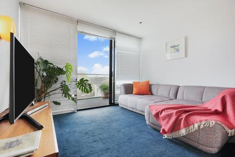 2 bedroom apartment to rent, Richmond Road, London, E8