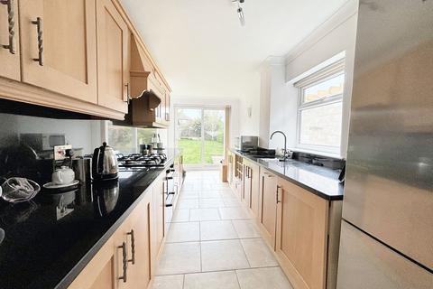 4 bedroom semi-detached house to rent, Worsley, Manchester M28