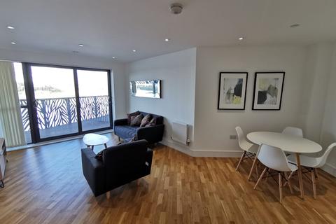 2 bedroom apartment to rent, Leven Road, London E14