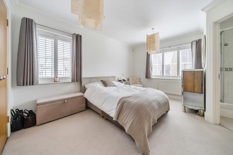 10 Rawlings Close, Beckenham, BR3 3GR