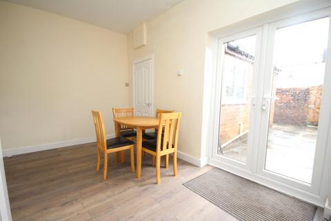 2 bedroom terraced house to rent, Queens Ave, Bromley Cross, Bolton, Greater Manchester, BL7