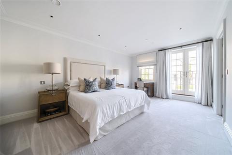 undefined, The Huntingfield, King John Square, Englefield Green, Berkshire, TW20