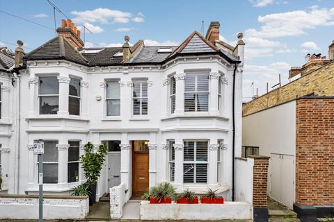 4 bedroom end of terrace house for sale, Glendarvon Street, London, SW15