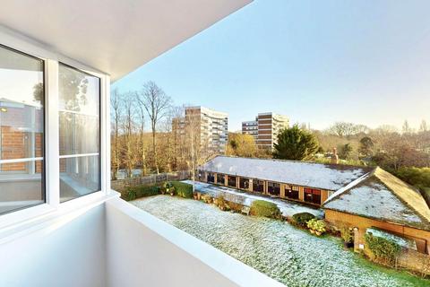 2 bedroom apartment for sale, Aylmer Road, London N2