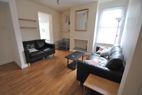 4 bedroom terraced house to rent, Marle Hill Road, Cheltenham GL50