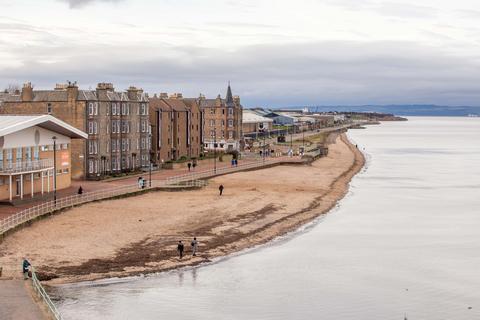 2 bedroom flat for sale, 38/6 Kings Road, Portobello, Edinburgh, EH15 1DY