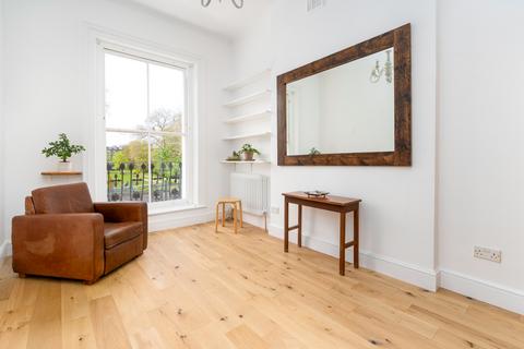 1 bedroom apartment to rent, Arundel Square, London, N7