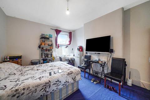 70b Acton Lane, London, NW10 8TU
