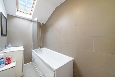 70b Acton Lane, London, NW10 8TU