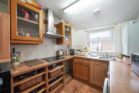 70b Acton Lane, London, NW10 8TU