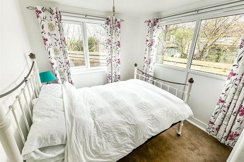 5 Glan Y Mor, Fairbourne, LL38 2BJ