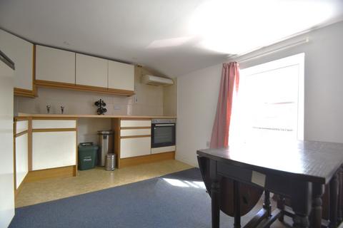 1 bedroom flat to rent, Carisbrooke Road, Newport PO30