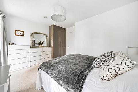2 bedroom flat for sale, Rodney Road, Kennington