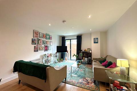 2 bedroom flat to rent, Mabgate, Leeds, UK, LS9