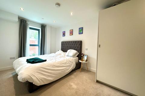 2 bedroom flat to rent, Mabgate, Leeds, UK, LS9