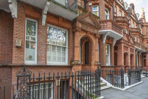 4 bedroom apartment for sale, Lower Sloane Street, London, SW1W