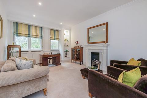 4 bedroom apartment for sale, Lower Sloane Street, London, SW1W