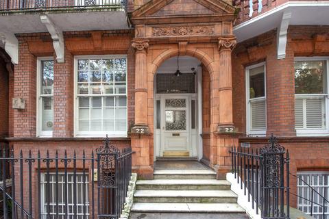 4 bedroom apartment for sale, Lower Sloane Street, London, SW1W