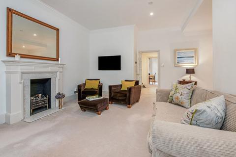 4 bedroom apartment for sale, Lower Sloane Street, London, SW1W