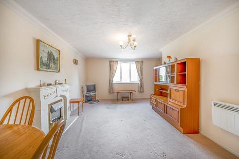 2 bedroom retirement property for sale, Headley Road, Surrey GU26