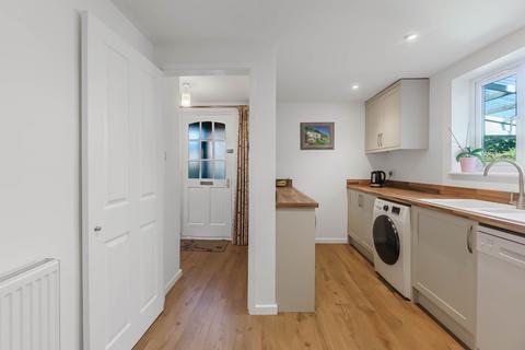 2 bedroom end of terrace house for sale, Mere Way, Cambridge, CB4