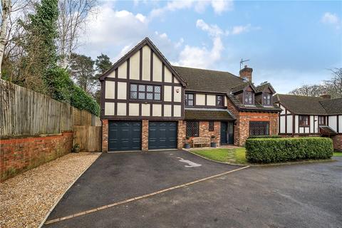 5 bedroom detached house for sale, Caerleon Close, Hindhead, Surrey, GU26